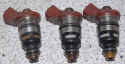 fuelinjectors-2.jpg (74172 bytes)